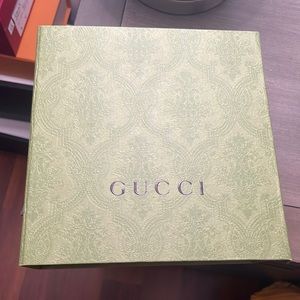 gucci box